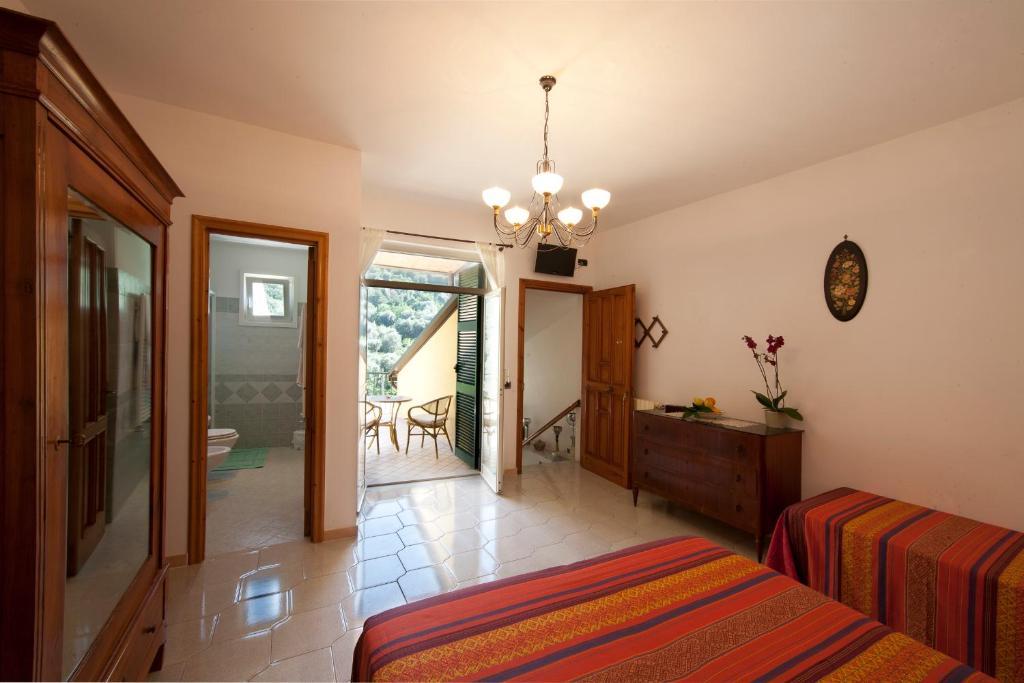 Agriturismo La Lobra マッサ・ルブレンセ 部屋 写真