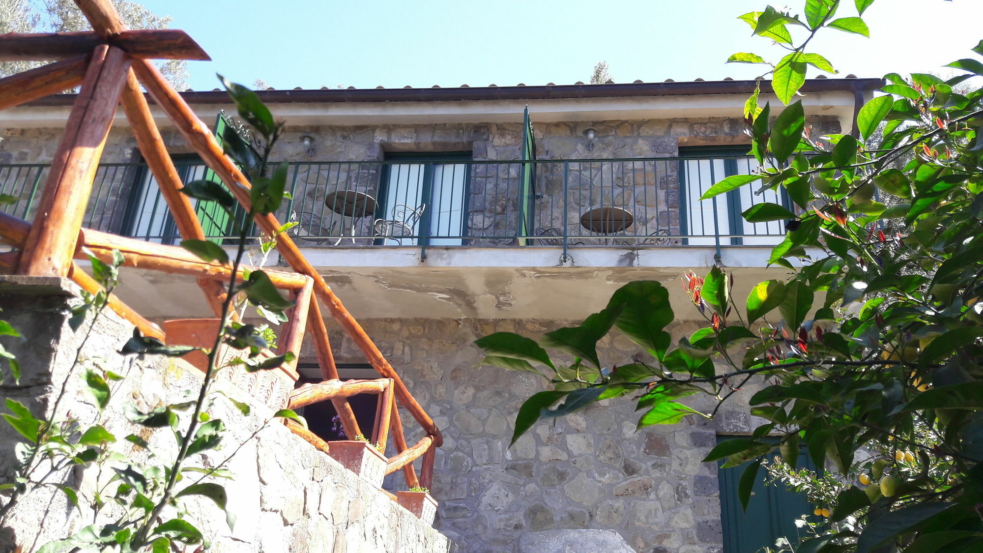 Agriturismo La Lobra マッサ・ルブレンセ エクステリア 写真